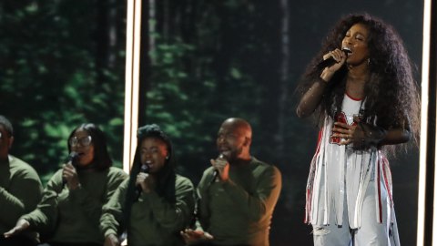 Lirik Lagu Big Boy – SZA (1)