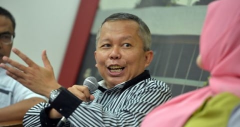 10 Puisi Paling Romantis Karya Sastrawan Indonesia Part 2 Kumparan Com