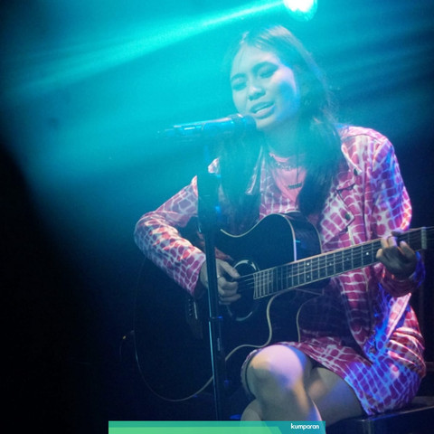 Penampilan Niki Zefanya. Foto: Jamal Ramadhan/kumparan