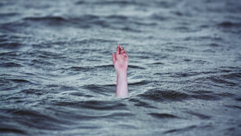 Cuaca Buruk Hambat Pencarian Bocah 11 Tahun yang Hilang di Pantai Karang Hawu