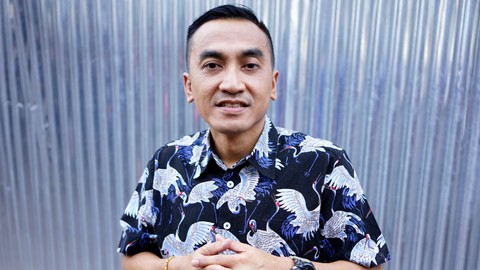 Presenter Rico Ceper saat ditemui di kawasan Tendean, Jakarta, Jumat, (27/9/2019). Foto: Ronny/kumparan