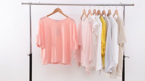 Ilustrasi Model Baju untuk Menutupi Perut Buncit. Foto: fancy/Shutterstock