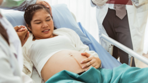  Ilustrasi ibu melahirkan. Foto: Shutterstock