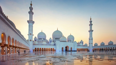 Masjid Raya Sheikh Zayed di Abu Dhabi. Foto: Shutter Stock