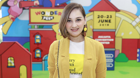 Artis Mona Ratuliu saat hadir di acara Wonder Fest  di JCC, Jakarta , Kamis, (20/6). Foto: Ronny/kumparan