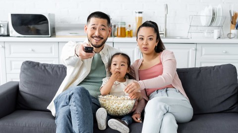 Ilustrasi kedekatan orang tua dan anak. Foto: LightField Studios/Shutterstock