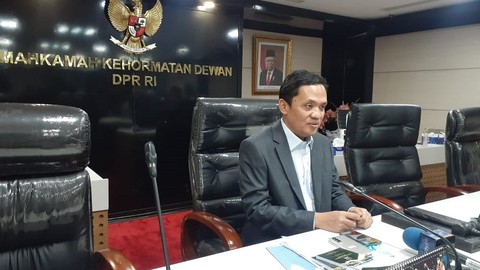 Wakil Ketua MKD DPR Habiburokhman saat konferensi pers, Selasa (12/4).  Foto: Jacko Ryan/kumparan