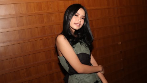 Pesinetron Hanggini Dapat Inspirasi Menulis Lagu Saat Mati Lampu Kumparan Com