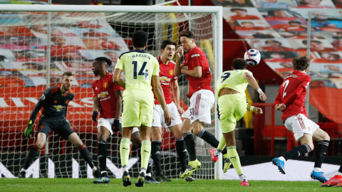 MU vs Newcastle: Iblis Merah Menang 3-1 di Old Trafford (2)