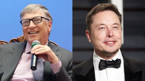 Dua tokoh teknologi, Bill Gates dan Elon Musk. Foto: Stringer dan Danny Moloshok/Reuters