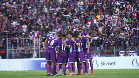 Kerumunan Jakmania Berujung Evaluasi Izin Liga 1 (4)