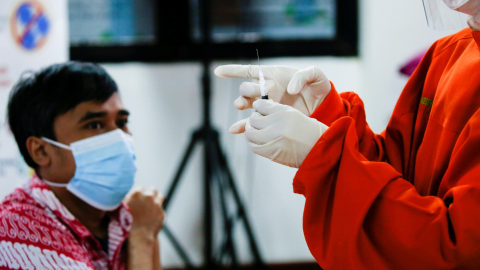 Tahun Ini Menristek Fokus Riset Lawan COVID-19: Bikin Test Kit hingga Ventilator