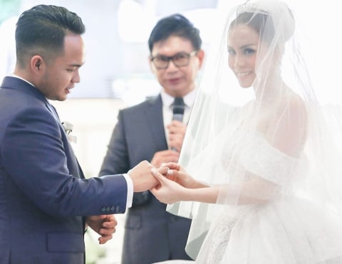 Momo Eks Geisha Kenang Momen Perkenalannya Dengan Suami Kumparan Com