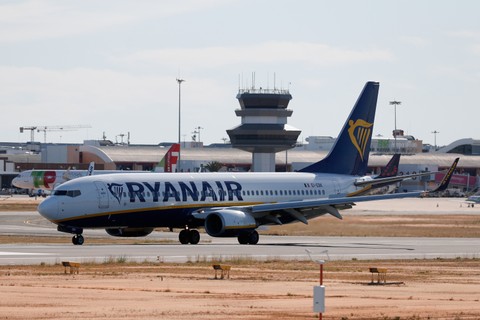 Ilustrasi RyanAir. Foto: Pedro Nunes/REUTERS
