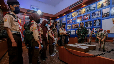 Yang Perlu Diketahui soal Raibnya Patung Soeharto-AH Nasution di Museum Kostrad (2)