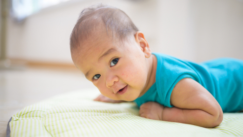 Ilustrasi bayi merayap. Foto: Shutter Stock