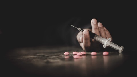 Ilustrasi pengguna narkoba. Foto: Tinnakorn jorruang/Shutterstock