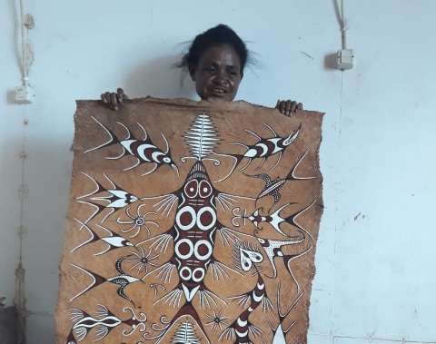 Motif Purbakala Megalitik Tutari Sentani pada Karya Seni Kekinian (1)