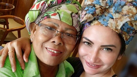 Natalie Sarah Cerita Masa Lalu Dan Momen Ketika Menjadi Mualaf Kumparan Com