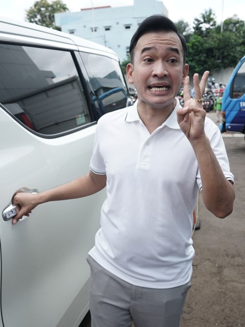 Presenter Ruben Onsu saat ditemui dikawasan Tendean, Jakarta, Rabu, (19/2). Foto: Ronny