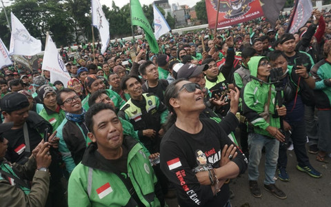 Suasana saat driver ojol saat demo di depan Gedung DPR. Foto: Iqbal Firdaus/kumparan