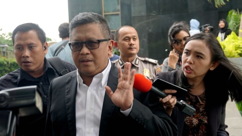 Sekjen PDIP Hasto Kristiyanto usai menjalani pemeriksaan sebagai saksi di Gedung KPK, Rabu (26/2).  Foto: Nugroho Sejati/kumparan