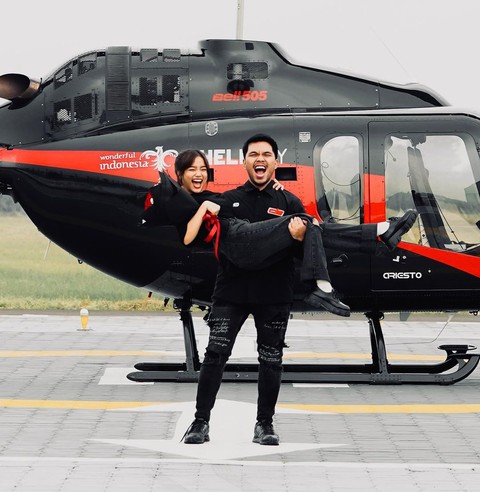 Thariq Halilintar kasih kejutan untuk Fuji. Foto: Instagram/@thariqhalilintar