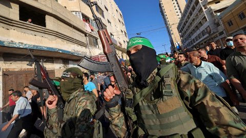 Ilustrasi Tentara Hamas. Foto: Mohammed Abed/AFP