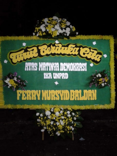 Jenazah Ferry Mursyidan Baldan Tiba di Rumahnya di Slipi, Tahlil Mengiringi (2)
