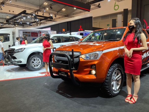 Isuzu MU-X dan Isuzu D-Max terbaru meluncur di GIIAS 2021. Foto: dok. Muhammad Haldin Fadhila/kumparan