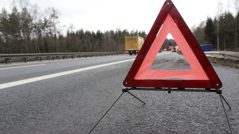 Km 19 Tol Tambun Arah Jakarta Tergenang Air 20 Cm di Lajur 1 dan 2
