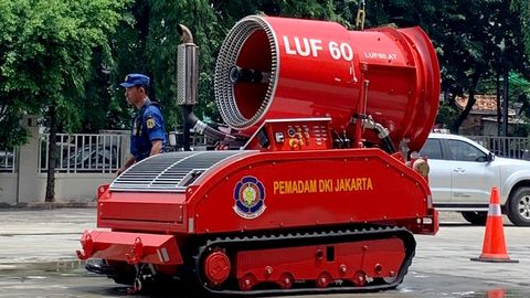 Alat pengurai asap LUF 60 milik Damkar DKI. Foto: Mirsan Simamora/kumparan