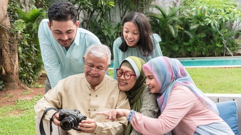 Ilustrasi generasi sandwich. Foto: Getty Images