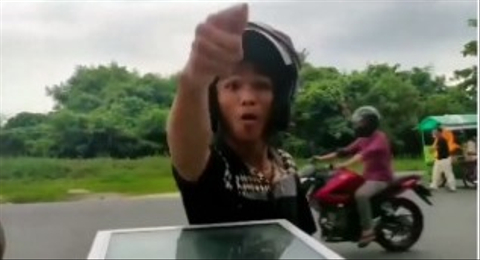 Ngaku Ormas dan Keluarga Polisi, 2 Pemuda Ditertawakan Pedagang saat Memalak (1)