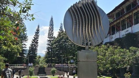 Institut Teknologi Bandung (ITB). Foto: Devlinnss/Shutterstock