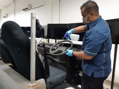 Pelayanan SIM kendaraan bermotor di Satpas Daan Mogot masih beroperasional, tak terpengaruh wabah corona. Foto: Istimewa
