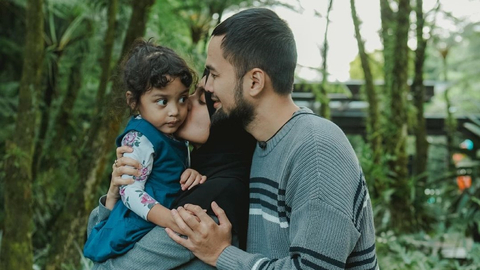 Keluarga Shireen Sungkar dan Teuku Wisnu. Foto: Instagram/@shireensungkar