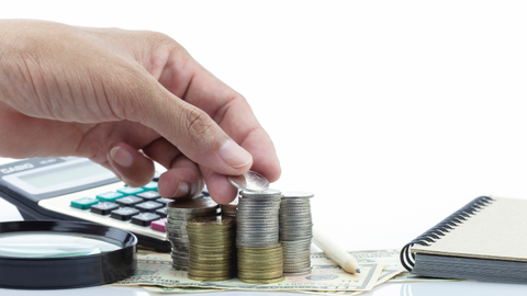 Ilustrasi literasi keuangan. Foto: Getty Images