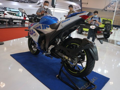 Suzuki Gixxer SF 250 resmi meluncur di GIIAS 2021. Foto: Ghulam Muhammad Nayazri / kumparanOTO