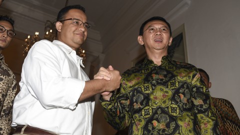 Anies bertemu dengan Ahok Foto: ANTARA FOTO/Hafidz Mubarak A.