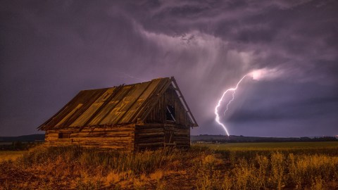 Fenomena Petir Dalam Perspektif Islam Kumparan Com