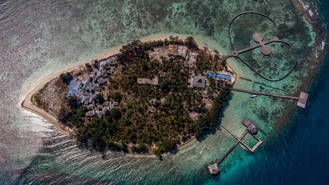 Ratusan Wisatawan Terjebak di Karimunjawa Akibat Gelombang Tinggi