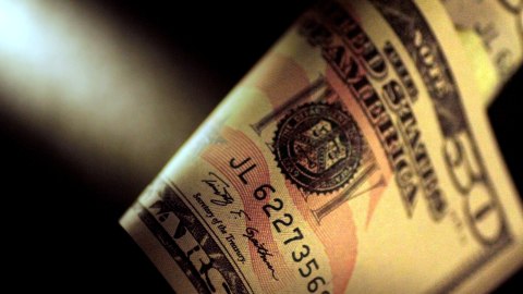 Ilustrasi Dolar Foto: REUTERS/Thomas White