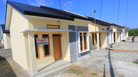 Bangunan rumah KPR. Foto: ANTARA FOTO/Syifa Yulinnas