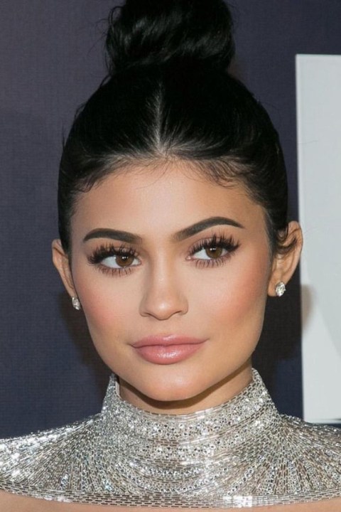 Model Rambut Bun. Foto: Getty Images