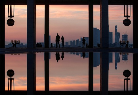 Ilustrasi pembangunan kota. Foto: REUTERS/Maxim Shemetov