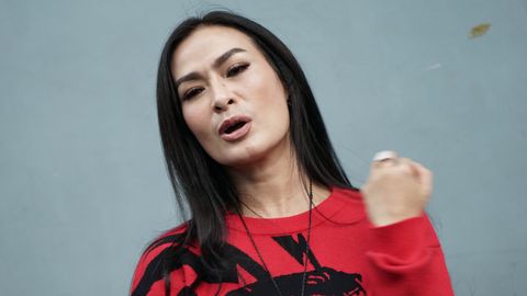 Penyanyi dangdut Iis Dahlia saat ditemui di Kawasan Tendean, Jakarta, Senin, (4/11 Foto: Ronny