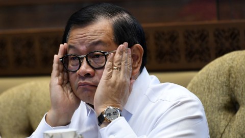 Sekretaris Kabinet (Seskab) Pramono Anung mengikuti rapat kerja bersama Komisi II DPR di kompleks Parlemen, Jakarta, Rabu (13/11/2019). Foto: ANTARA FOTO/Aditya Pradana Putra