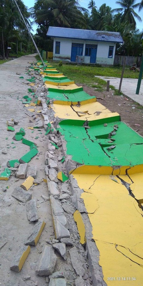 Dampak Gempa 7,4 M di NTT: 346 Rumah Rusak dan 770 Warga Mengungsi (2)