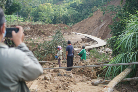 Ilustrasi tanah longsor. Foto: Destyan Sujarwoko/ANTARA FOTO